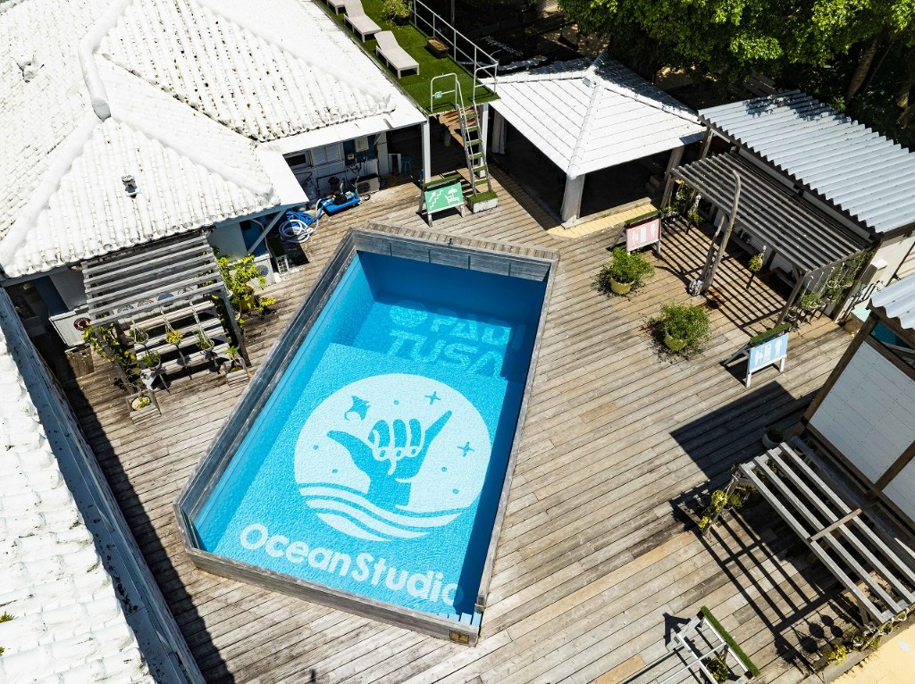 石垣島唯一の専用プール